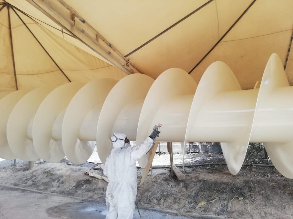 Mantenimiento y reparación de bomba - Montajes y estructuras PC